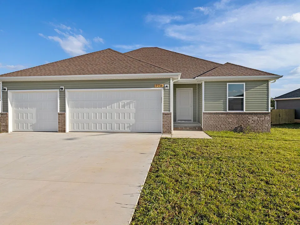 829 W Navajo St