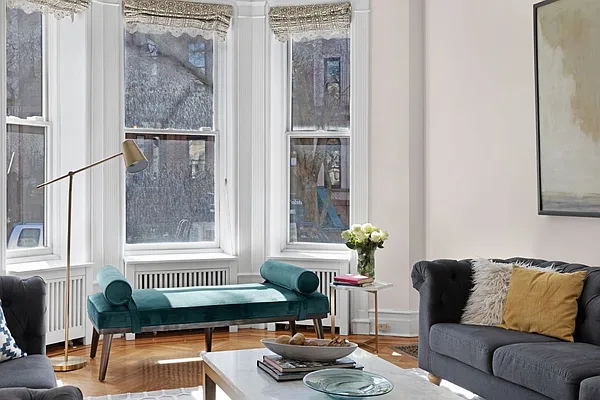 Sold by Compass | media 4