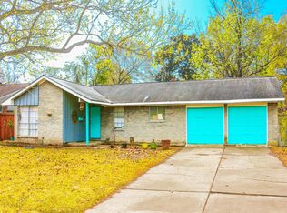 7003 Edgemoor Dr, Houston, TX 77074