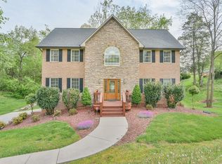 300 Silver Oak Dr, Johnson city, TN 37615