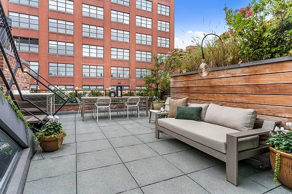 Sold by SERHANT. | media 19