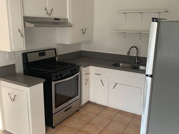 3rd image of 1134 10th St APT 1