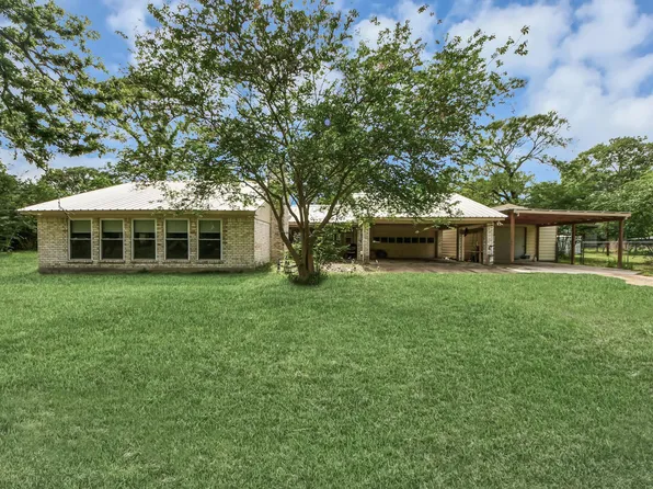 1311 Scroggins Ln, Waller, TX 77484