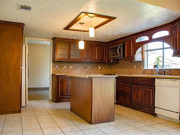 5th image of 5643 Fairview Forest Dr