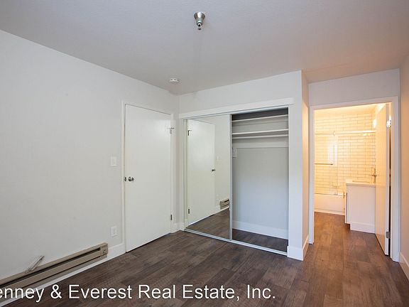 5th image of 301 Jayne Ave #3