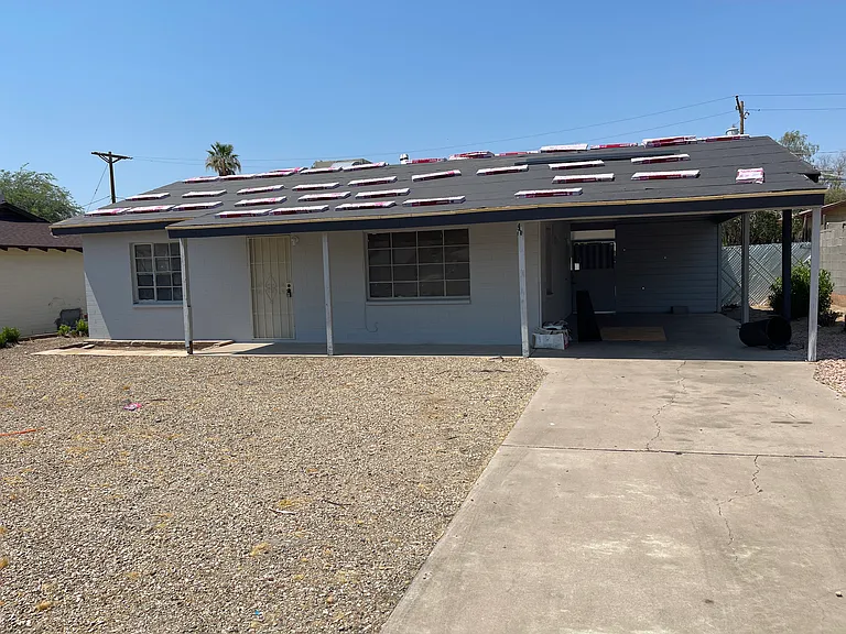 916 W Piedmont Rd — Photo 1