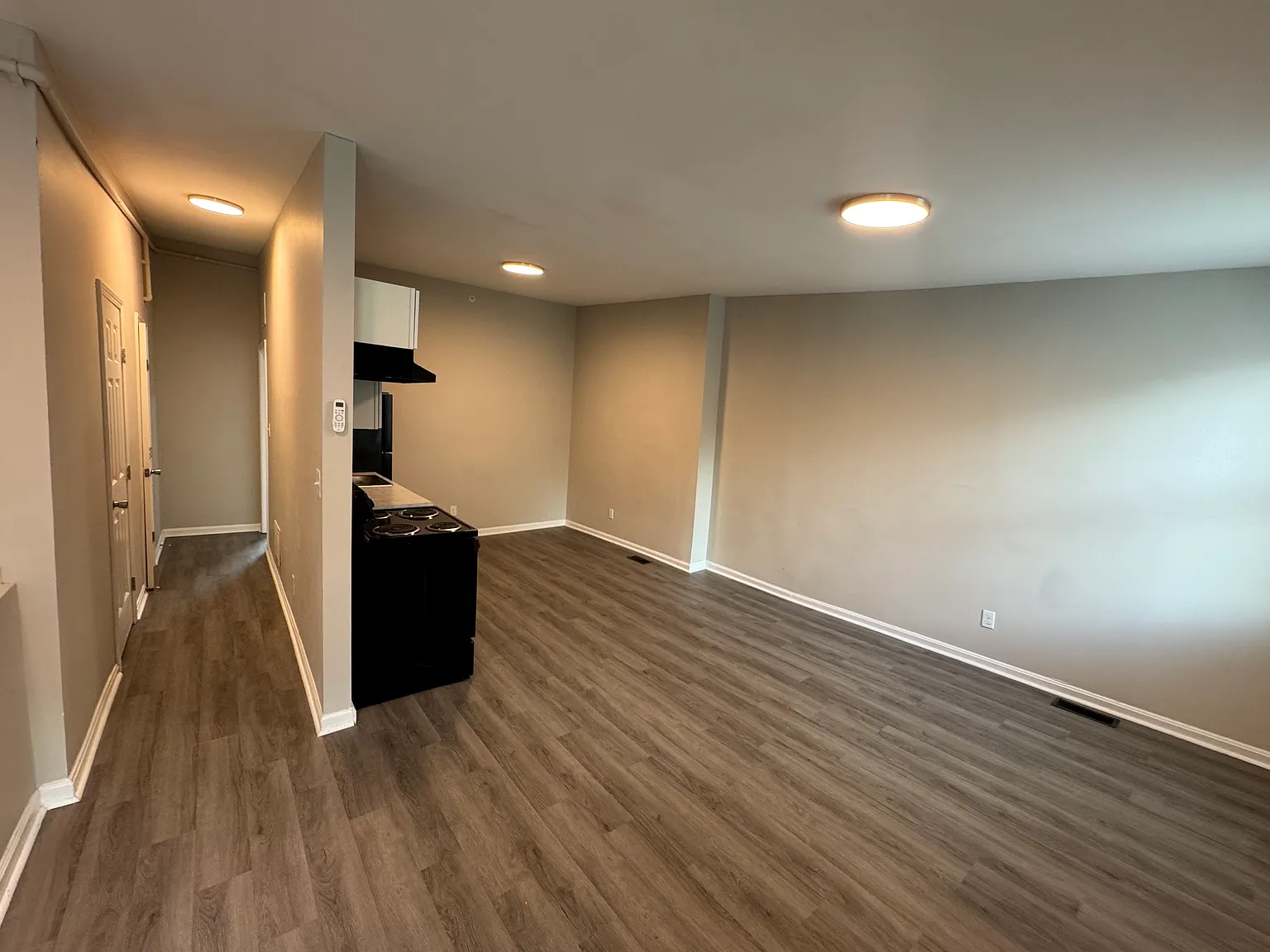1 bed, 800 sqft, $875 — Photo 4