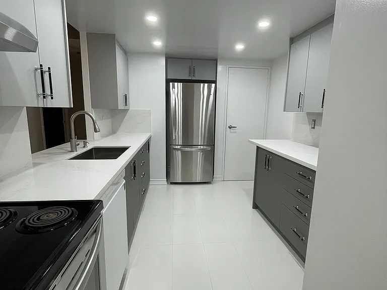 5785 Yonge St #207 — Photo 7