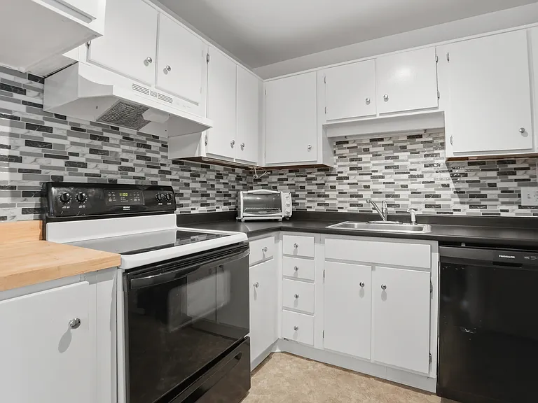 147 Milk St #18 — Photo 4