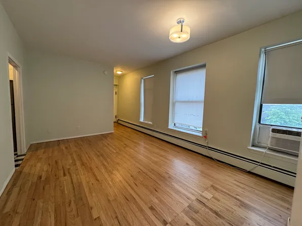 246 E 26th St APT 1F, New York, NY 10010