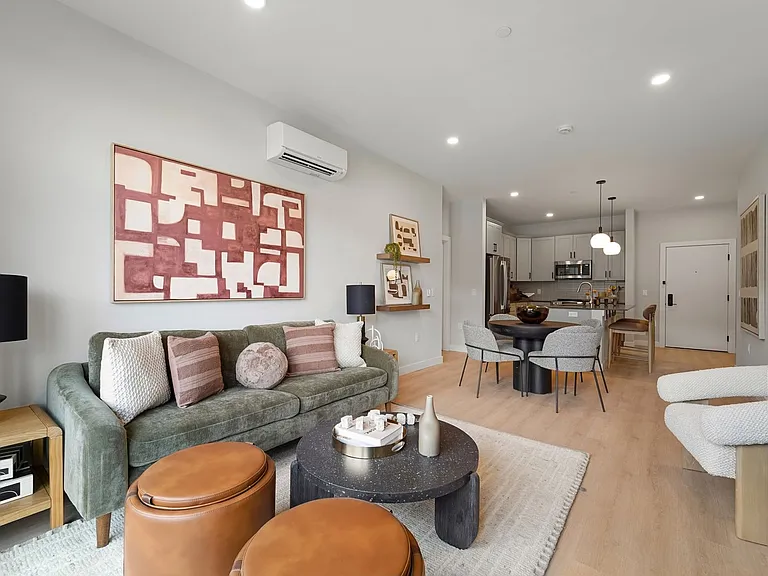 OneWest Apartments — Photo 43