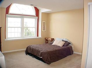 635 Edpas Rd, New Brunswick, NJ 08901