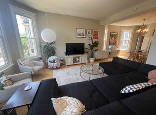 1019 W Newport Ave #3, Chicago, IL 60657