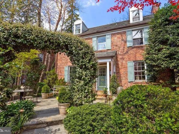 3743 Upton St NW, Washington, DC 20016