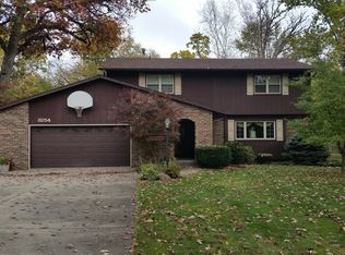 3254 Mineral Springs Rd, Sterling, IL 61081