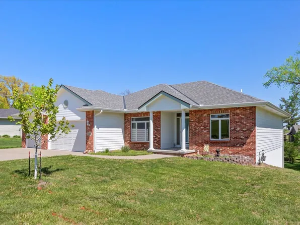 1401 Gateway Dr, Glenwood, IA 51534