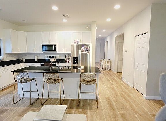 2nd image of 4851 Frattina St