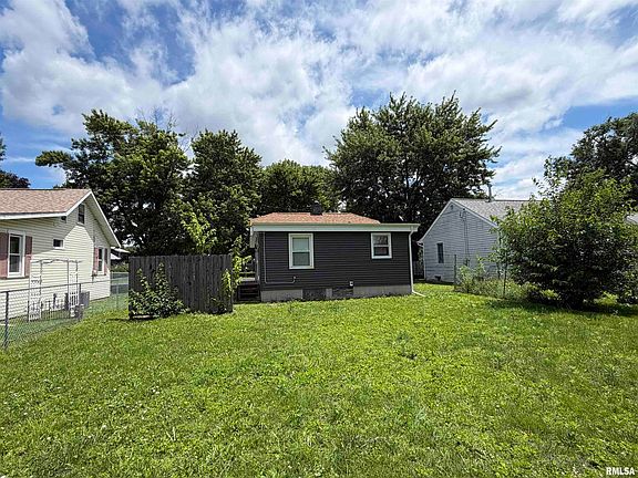 4th image of 3903 Lauder Ave