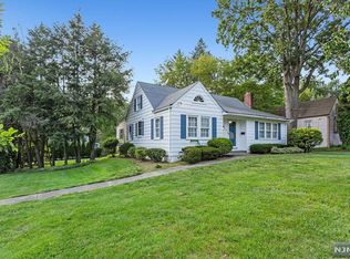 344 Van Emburgh Ave, Ridgewood, NJ 07450