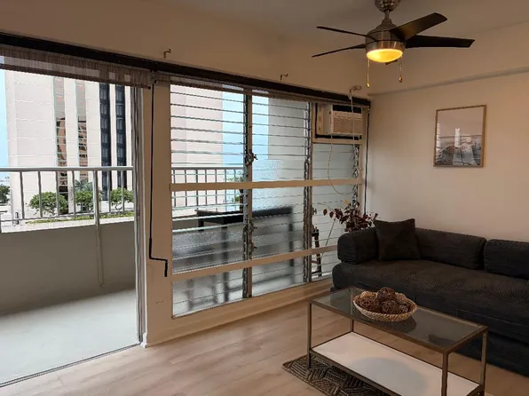 1690 Ala Moana Blvd, Honolulu, HI