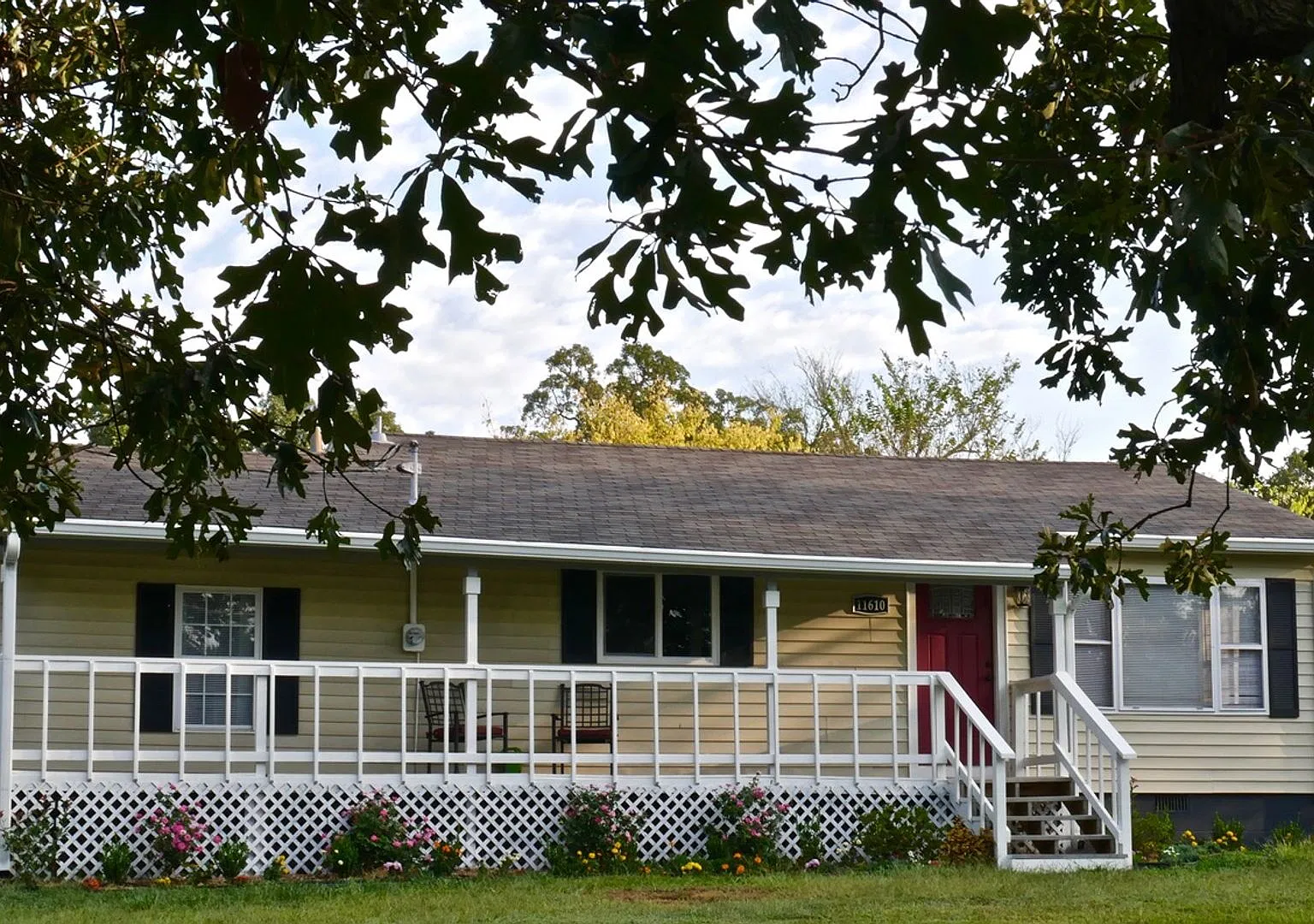 Newly Remodeled 3-Bedroom Home Available October 2026 — Photo 2