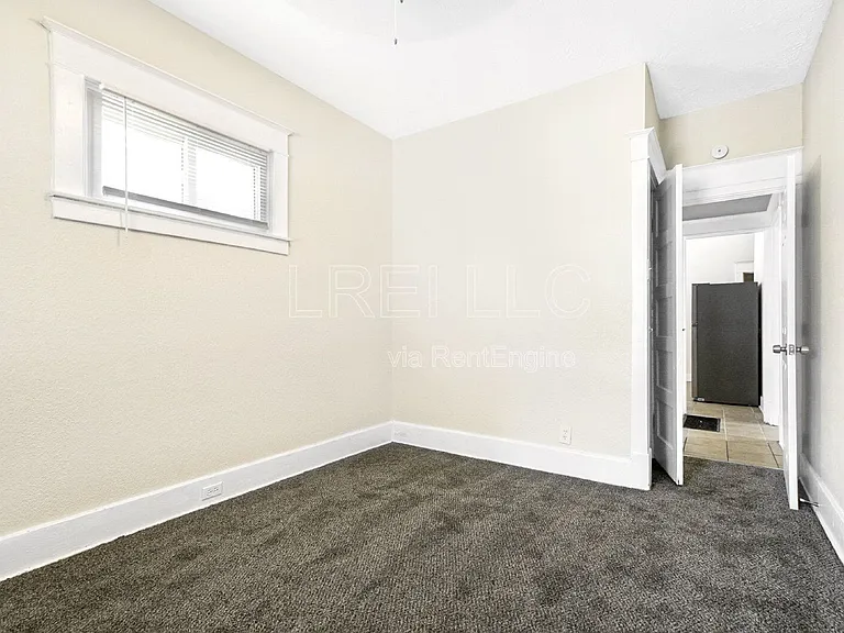 3421 River Park Dr — Photo 3