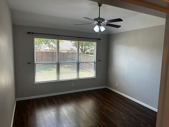 3rd image of 10301 Cochron Dr