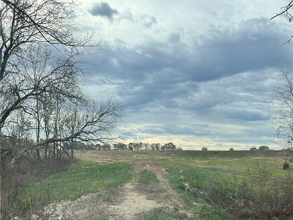 2nd image of W 263rd Rd