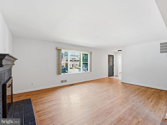 4th image of 6230 Washington Blvd