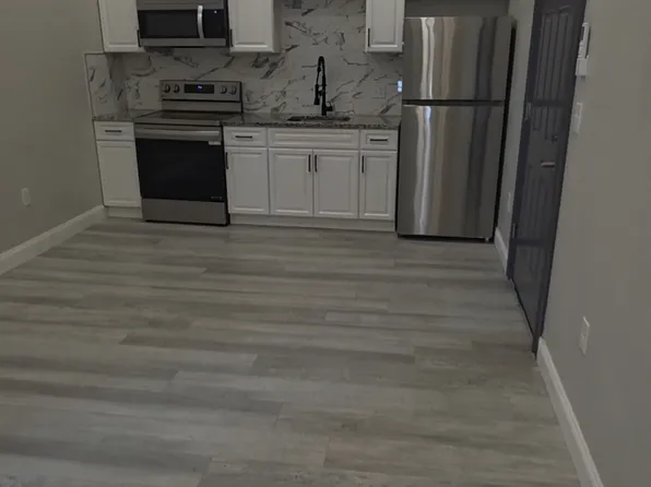150 Middlesex St #206, Lowell, MA 01852
