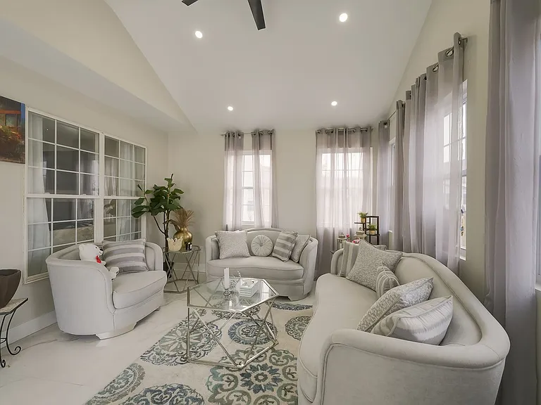601 Crossover Ct — Photo 13
