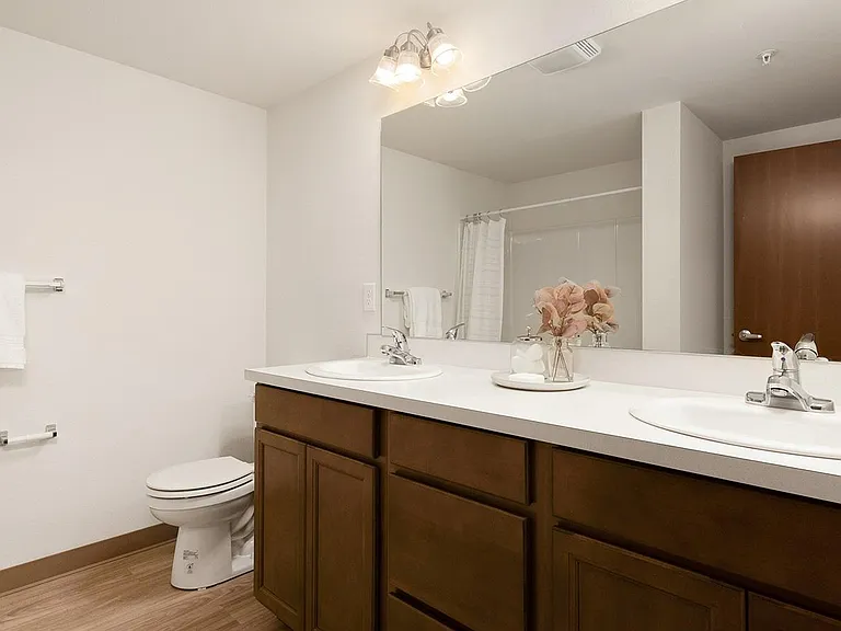 Four Pines Apartments — Photo 12