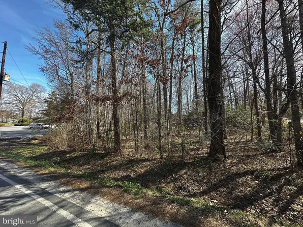 4500 Lakeview Pkwy, Locust Grove, VA 22508