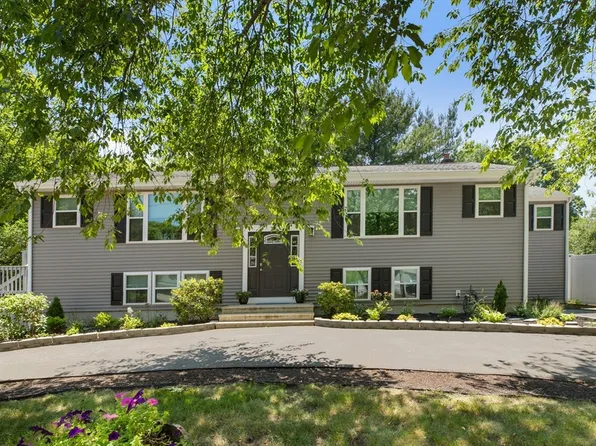 21 Simpson Ave, Attleboro, MA 02703