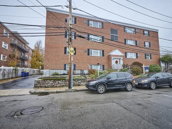 56 Coffey St APT 10, Dorchester, MA 02122