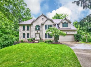 2117 Berkshire Club Dr, Cincinnati, OH 45230