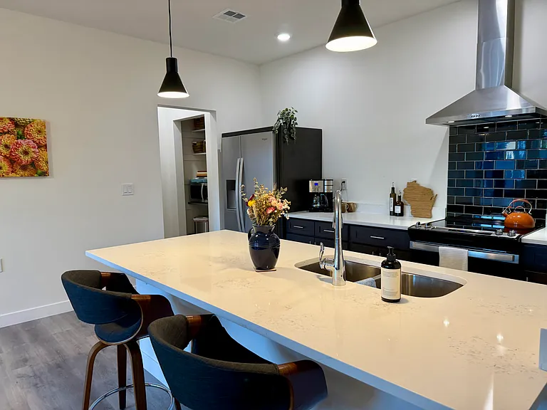 Point Gardens Apartments — Photo 81