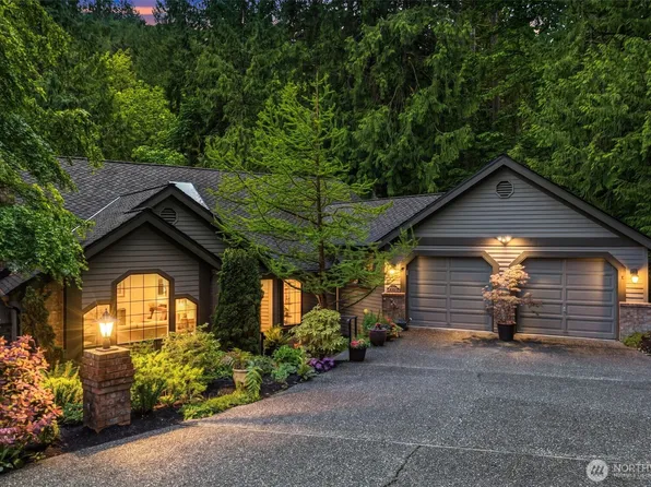 2825 NW Pine Cone Drive, Issaquah, WA 98027
