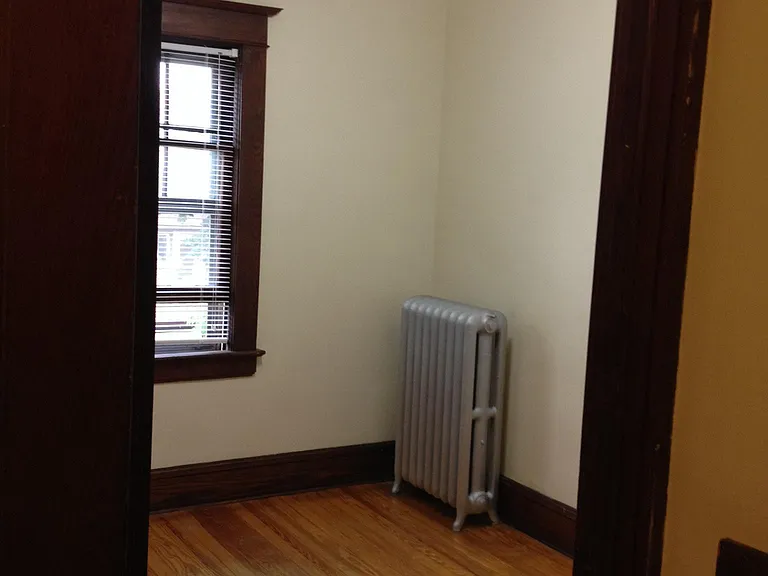 219 Howard St — Photo 7