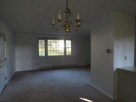 Livingroom with eastern exposure