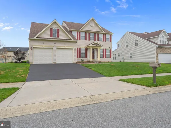 34 Calvarese Dr, Bear, DE 19701