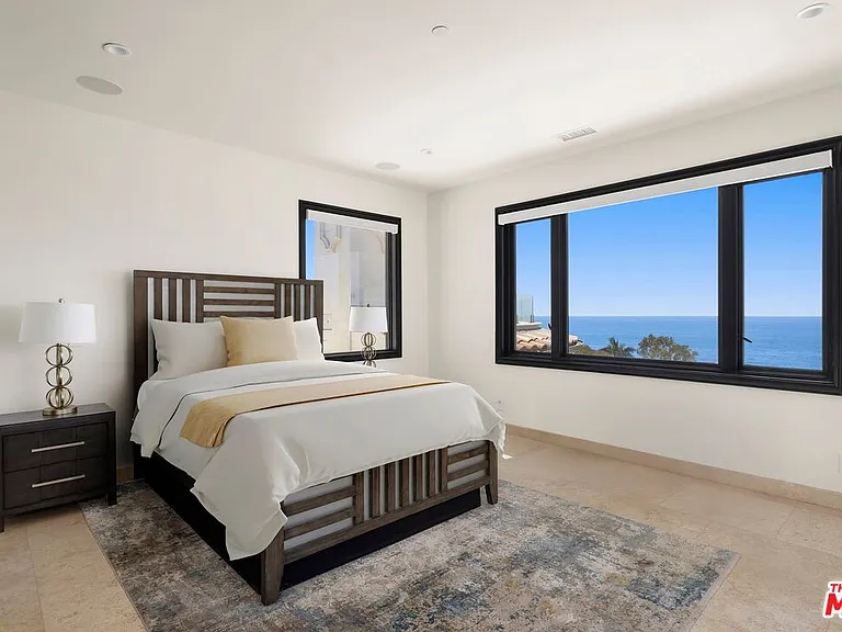 22435 Pacific Coast Hwy — Photo 19