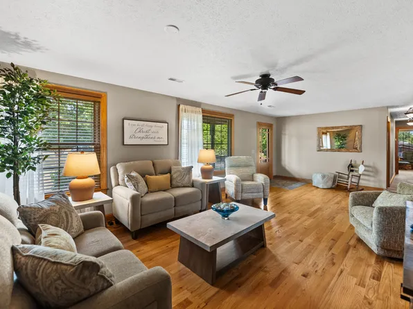 489 Page Dr, Mount Juliet, TN 37122