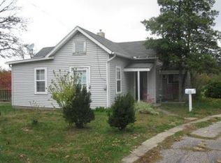1726 N 11th St, Niles, MI 49120