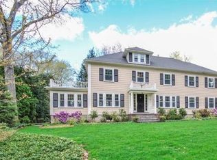 114 Wellesley Ave, Wellesley, MA 02481