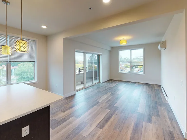 1185 Shelburne Road — Photo 1