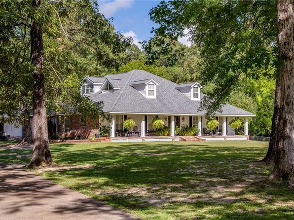386 Garnet St, Pineville, LA 71360