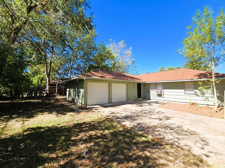 4203 Wuthering Heights Dr — Photo 26