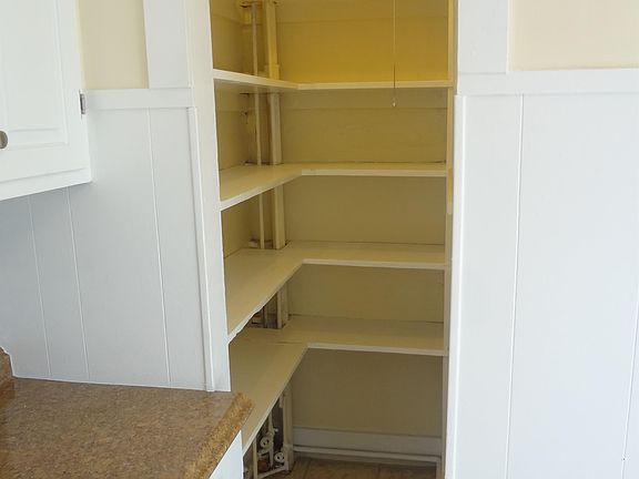 Pantry- very handy storage!