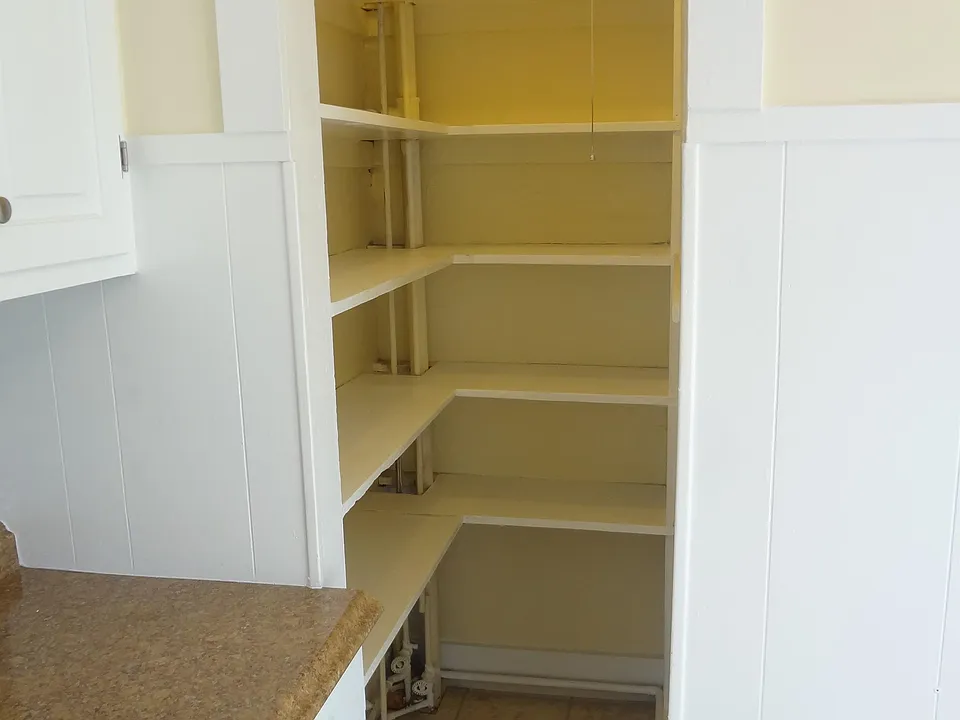 Pantry- very handy storage!